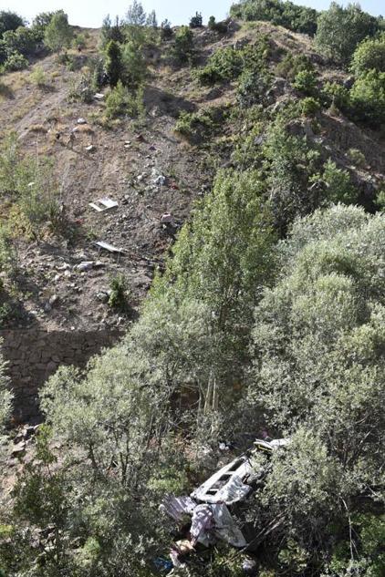 Sivastaki minibüs kazasında yaralılardan 7’sinin tedavileri sürüyor