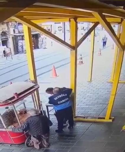 Beyoğlu’nda polise bıçaklı saldırı kamerada; saldırganın 4 ay önce çektiği görüntü ortaya çıktı