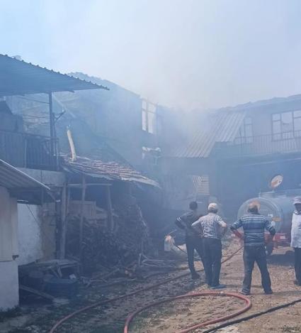 Köyü yanmaktan kurtaran 5 yaşındaki Aslı ödüllendirildi