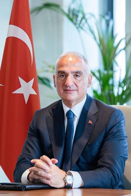Aspendosta 2 bin 400 yıllık güreşçi mezarı keşfedildi