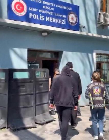 Sarıyer’de AVM otoparkında drift kamerada: 5 sürücüye 700 bin lira para cezası