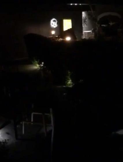 Çeşmede gece kulübünde silahlı kavga kamerada; 1 ölü, 12 yaralı