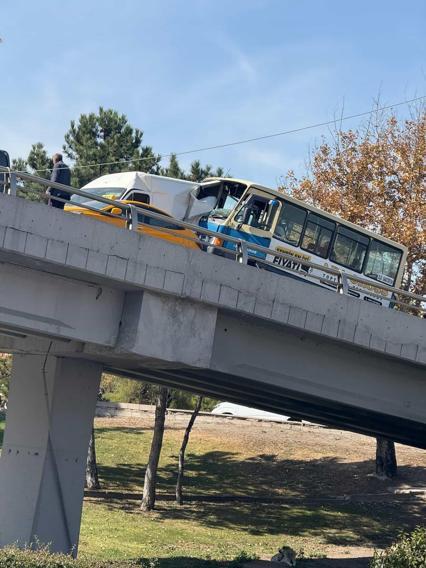 Ankarada 6 araçlı zincirleme kaza: 6 yaralı