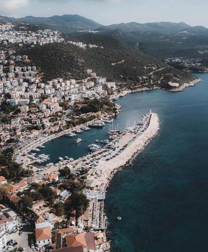 Kaşta kaçak yapı yıkım ihalesi 9uncu kez iptal edildi