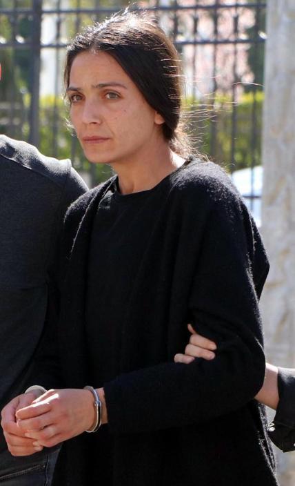 Kocasını öldüren kadın: Bıçakta parmak izi çıkmasın diye herhangi bir girişimde bulunmadım