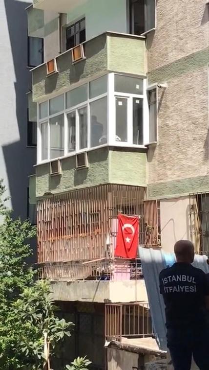 Bahçelievlerde hırsızı komşular fark etti; polis yakaladı