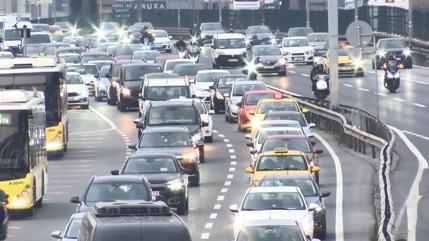 Haftanın ilk iş gününde trafik yoğunluğu
