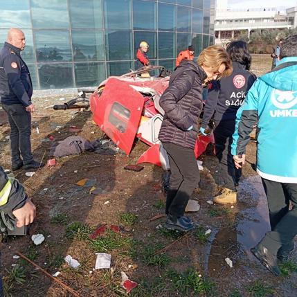 Muğlada hastaneye çarpan ambulans helikopter düştü; 4 ölü