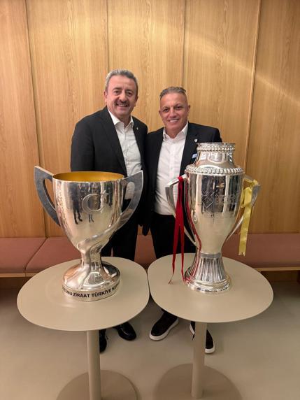 Stuttgart Galatasaraylılar Derneğinin yeni merkezi açıldı