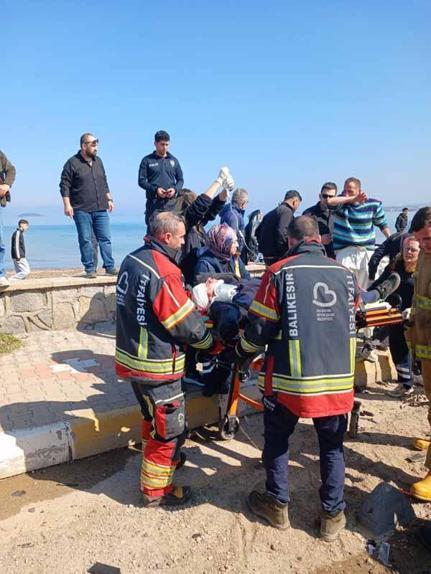 İki otomobil çarpıştı; 6 yaralı