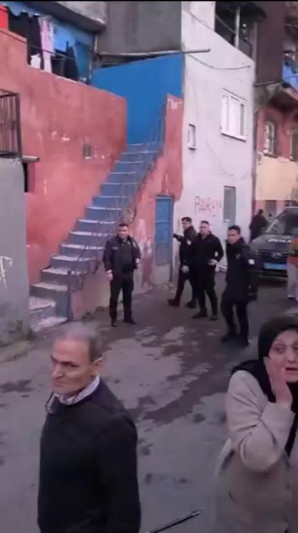 Şişli’de laf atma kavgasına polis müdahale etti; birbirlerinden şikayetçi olmadılar