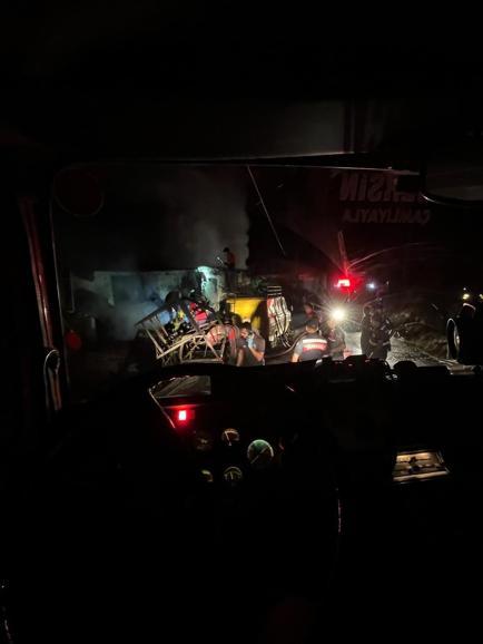 Ahşap evde çıkan yangında babaanne ile torunu öldü