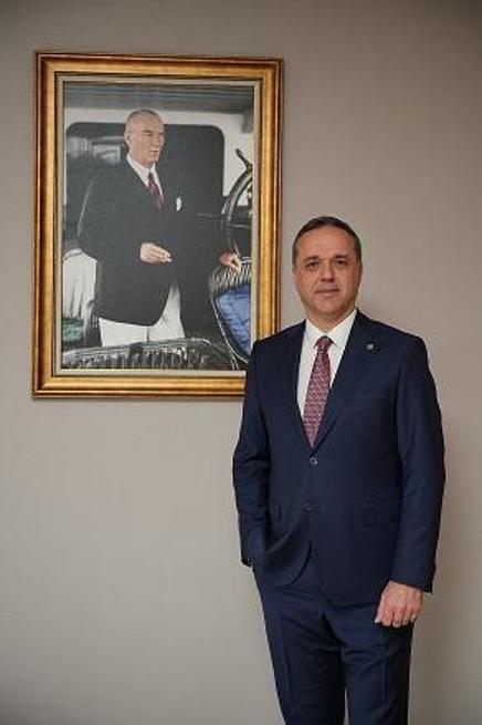 OYAK Denizcilik, İsdemir Limanında yapay zeka destekli vinçleri devreye alıyor