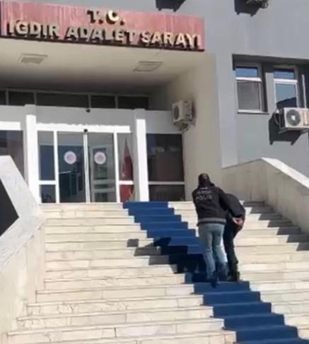 Vücudundaki 140 gram uyuşturucu radyolojik muayeneyle tespit edilen şüpheli tutuklandı