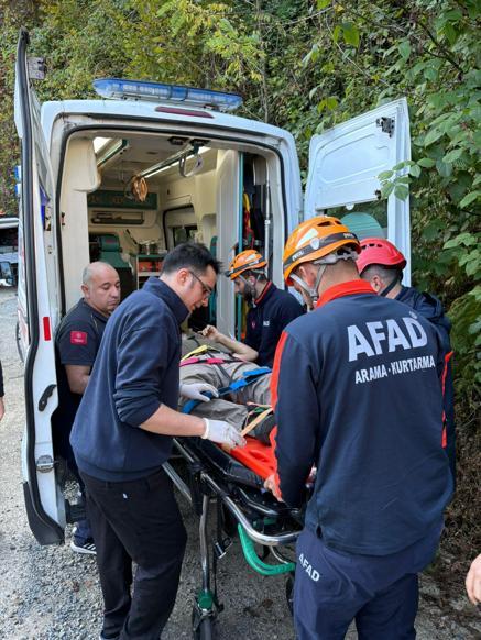 Arı kovanlarının bulunduğu ahşap yapı devrildi; 2 ölü, 1 yaralı
