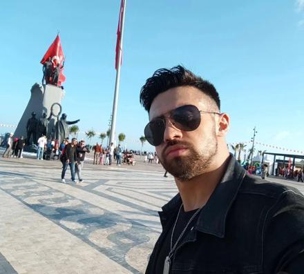 Geziden dönenlerin konvoyundaki motosiklet, otomobille çarpıştı: 1 ölü, 1 ağır yaralı