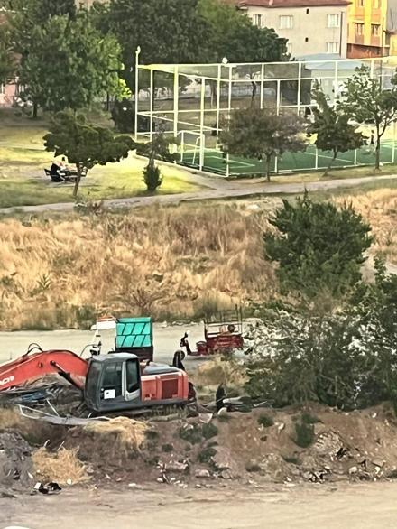 Okul inşaatından 500 bin liralık malzeme çalan 2 şüpheli, takip sonucu yakalandı