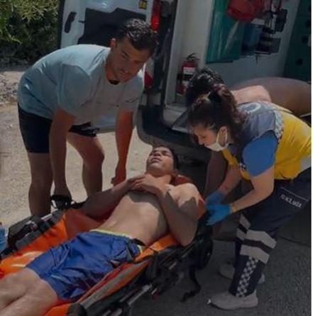 Denizde boğulmak üzereyken kurtardılar