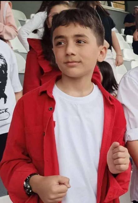 Rizede denizde kaybolan çocuğun cansız bedenine ulaşıldı