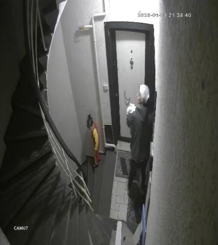 Şişli’de 3 günlük bebeğini çöp konteynerine attı