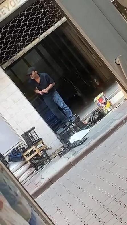 Sokak ortasında 2 şarjör mermiyi ateşlemesi kamerada; 3 yaralı