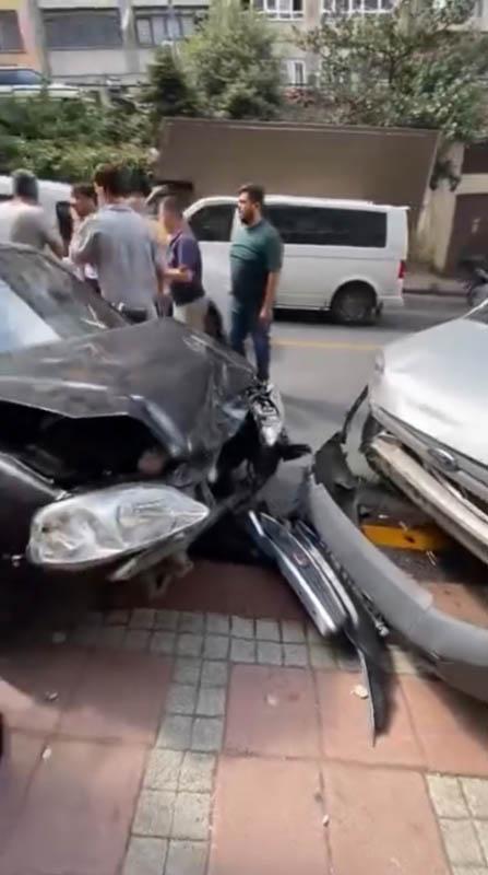 Kağıthane’de ehliyetini 21 gün önce aldı; trafik kazasında hamile kadına çarptı