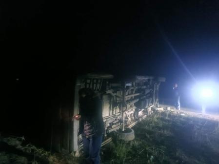 Ankarada işçi servisi devrildi: 14 yaralı