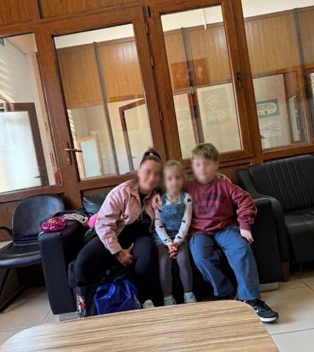 Velayeti annesine verilen Nazardan ilk kez buluştuğu kız kardeşine sıcak karşılama