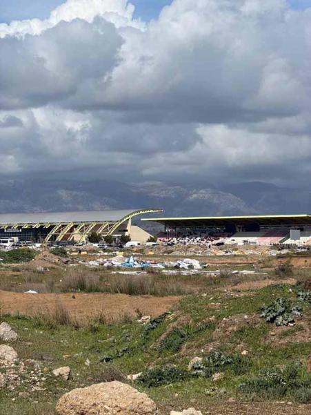 Kuş cenneti çöplüğe döndü