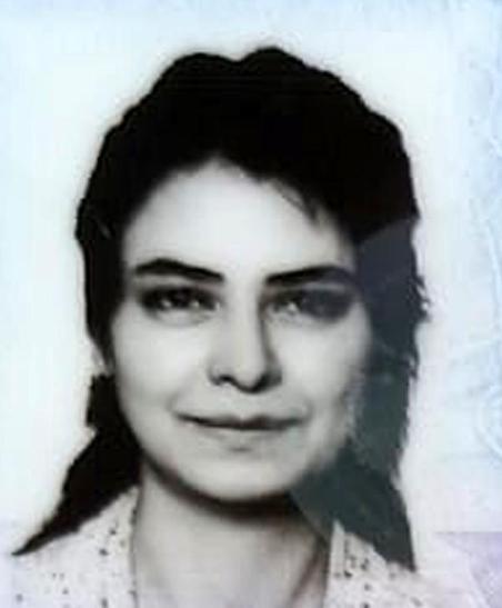 Otomobil direğe çarptı; Derya öğretmen ile kızı öldü, oğlu yaralı