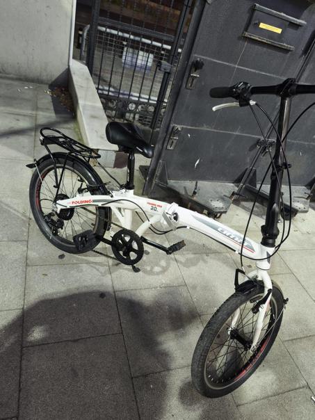 Fatihte bisikletinden uyuşturucu çıkan şüpheli gözaltına alındı