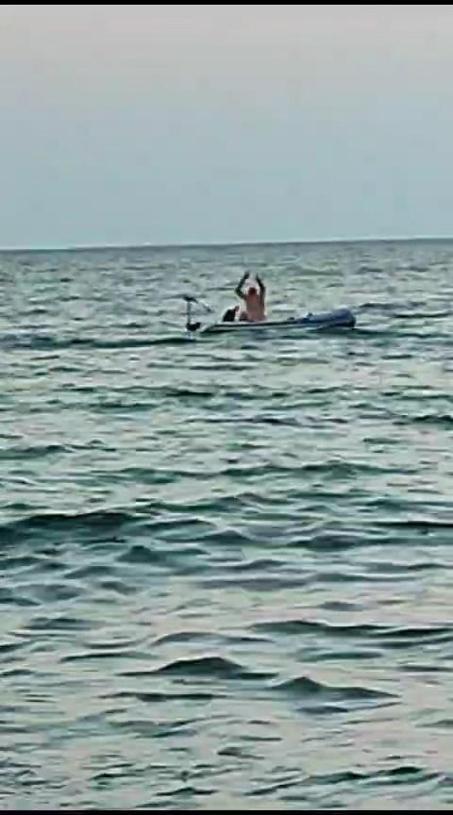 Şilede denizin ortasında kadına şiddet