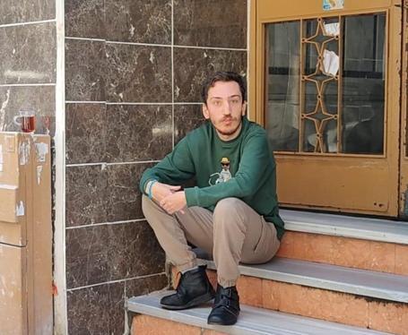 Fatih’te bayılan epilepsi hastasının telefonunu çaldı