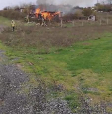 Arnavutköyde barakada yangın: 1 ölü