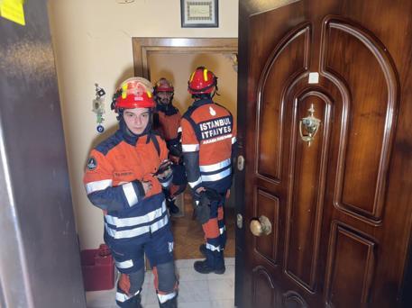 Avcılarda bir kişi evinde ölü bulundu