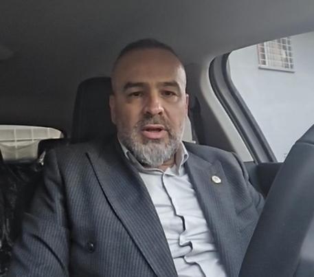 Beyoğlu’nda iş insanının otomobilinin lastiklerini bıçakladılar: Cansız cisme zarar vermek acizlik
