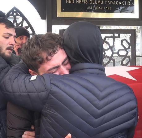 Erzurumdaki yangında ölen 2 kişi toprağa verildi