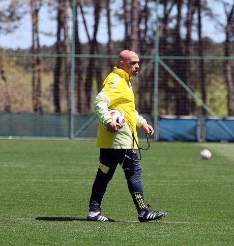 Fenerbahçe, RAMS Başakşehir FK maçının hazırlıklarını sürdürdü