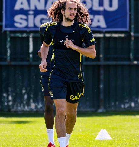 Fenerbahçe, RAMS Başakşehir FK maçının hazırlıklarını sürdürdü