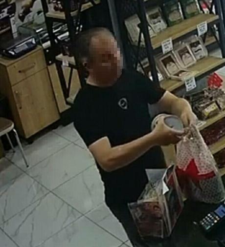 DMD hastası İsa Beratın bağış kumbaraları çalındı