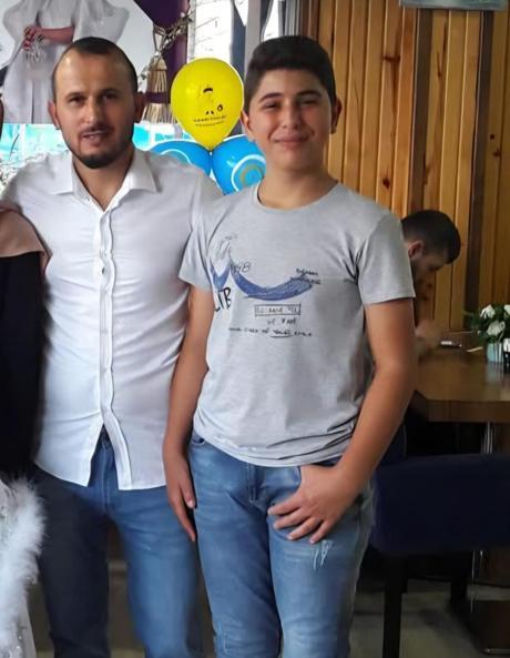 Asker eğlencesinde bayrak salladığı araçtan düşen Buğra öldü