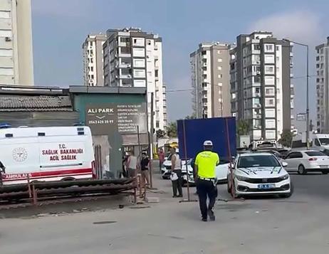 Müteahhit, inşaat denetlendiği sırada çarpan otomobille hayatını kaybetti