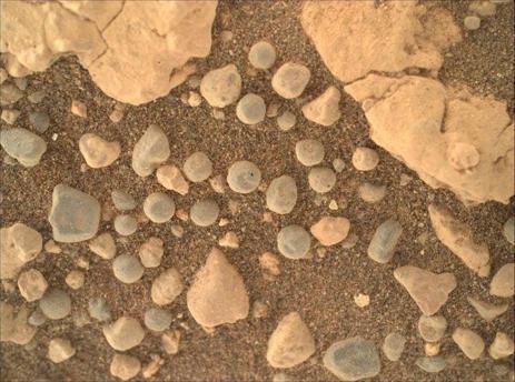 NASA gizemli Mars küreleri keşfetti