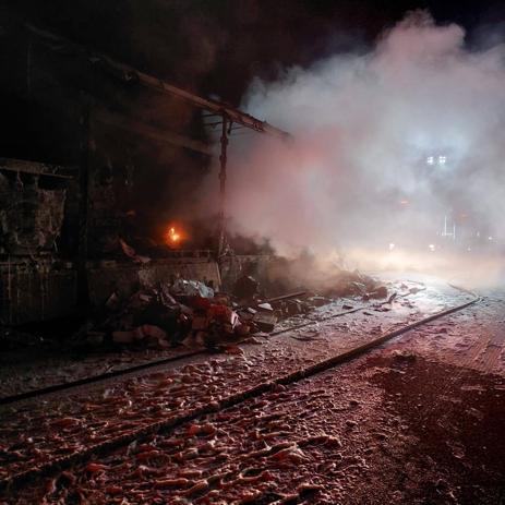 Bolu’da kitap yüklü TIR yandı
