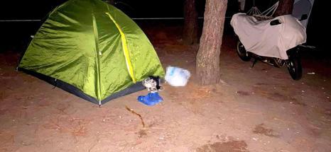 Boşanma aşamasındaki eşi Sinemi öldürüp, bekçiyi yaralayan şüpheli, tanınmamak için saçlarını kazımış