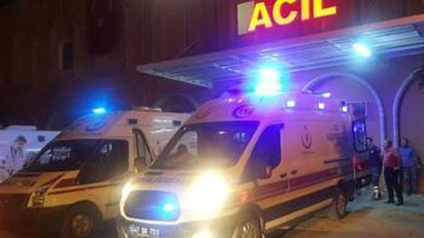Çocuklarını odaya kilitleyip eşini 5 yerinden bıçaklayarak ağır yaraladı, intihara kalkıştı