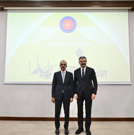 Bakan Uraloğlu, ulaştırma koridorları konulu konferans verdi