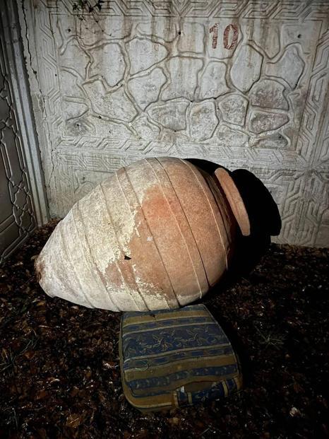 Tokatta, üzerinde Davud Yıldızı ve yedi kollu şamdan bulunan kemer ele geçirildi