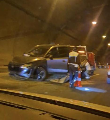 Tünelde 6 aracın karıştığı zincirleme kaza: 2 yaralı