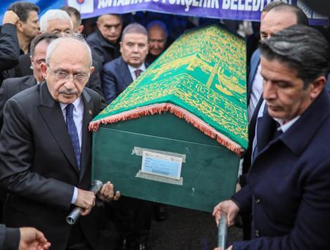 Kılıçdaroğlu, dünürünün cenazesine katıldı